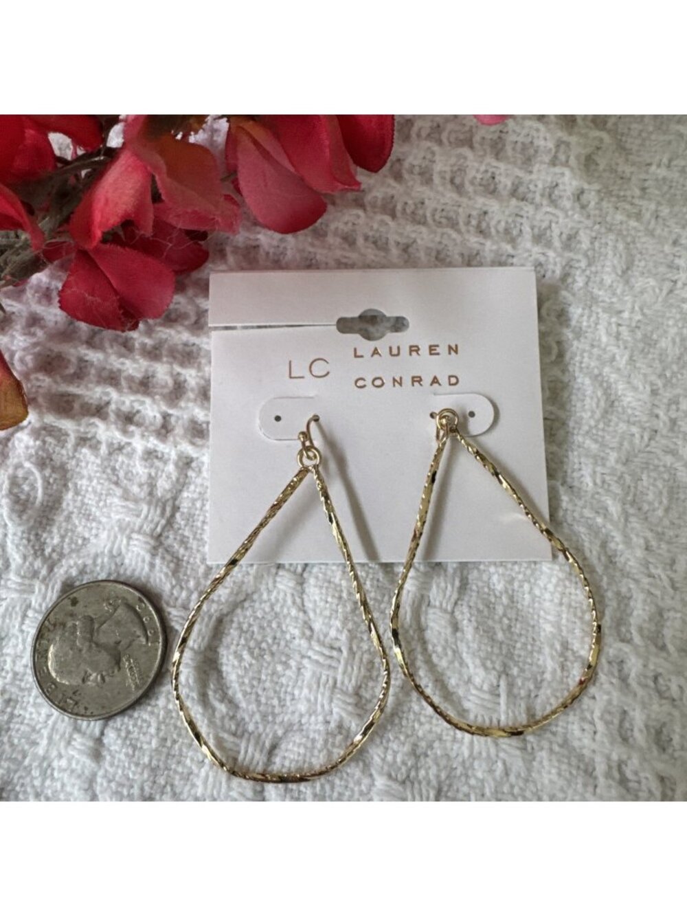 LC Lauren Conrad Earrings Dainty TearDrop Hoops Dangle Gold Tone 2.5" NEW